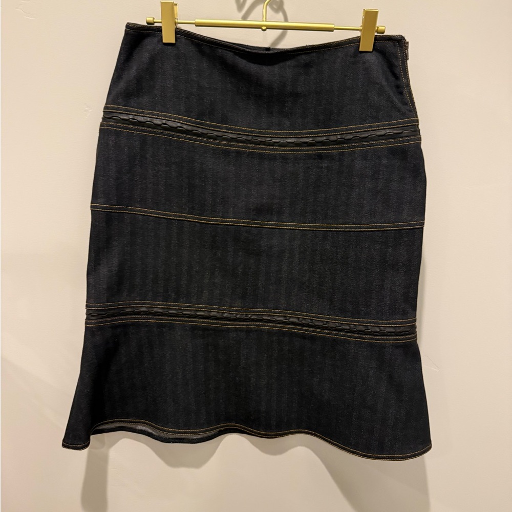 💋Etcetera Blue denim Pencil Skirt with‎ Brown Stitching - Picture 2 of 6